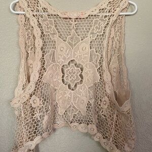 Chic Lace Sleeveless Blouse - Beige